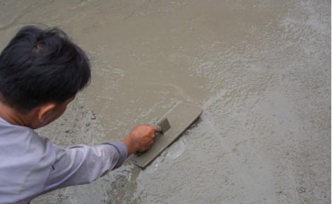 Folia w płynie w łazience: jak zrobić to poprawnie